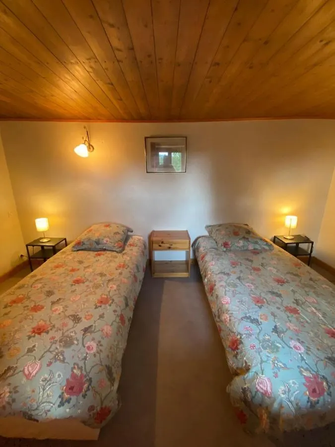 Philoufleur - Gite Restaure En Campagne Chaneins 0*,  France